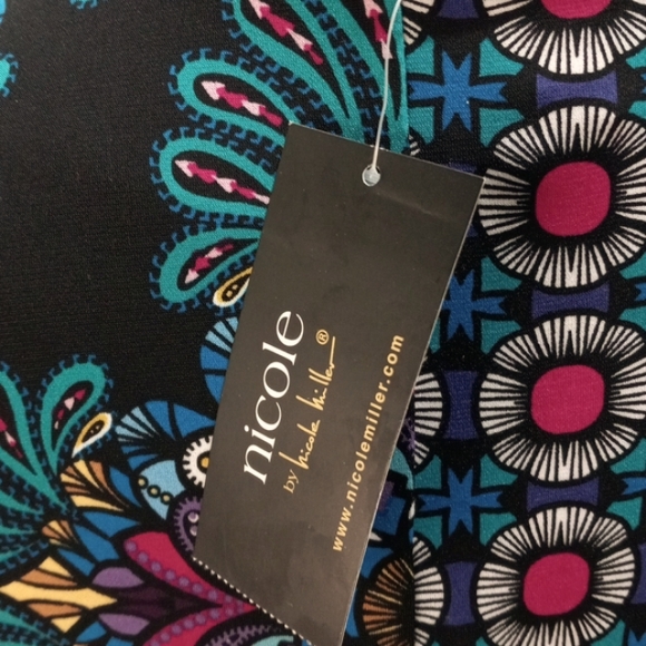 NWT Nicole Miller Multi Colored Pasley Like Design Dress. Size Med - Picture 9 of 11
